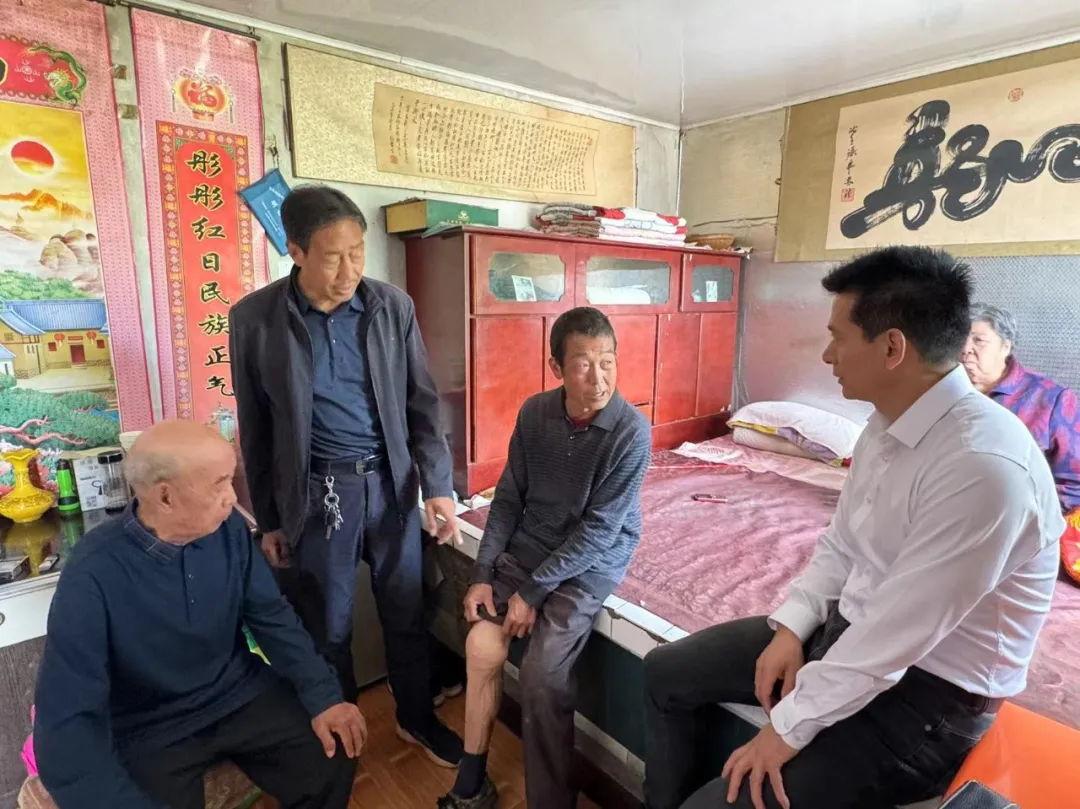 甘肃ng电子游戏党委副书记、总司理叶剑芳走访慰问结对帮扶工具 - ng电子游戏 