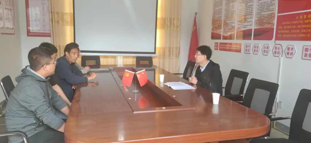刘万祥走访慰问结对关爱工具 - ng电子游戏 